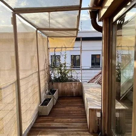 Spacious With Shared Jacuzzi Private Terrace Mk2 בודפשט