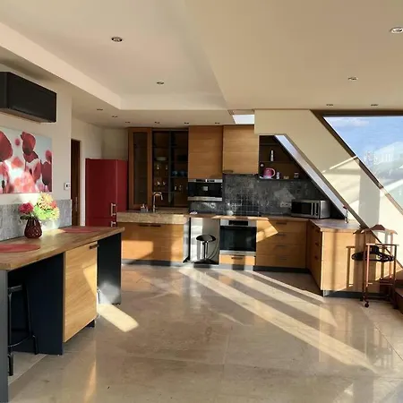 Apartmán Spacious With Shared Jacuzzi Private Terrace Mk2