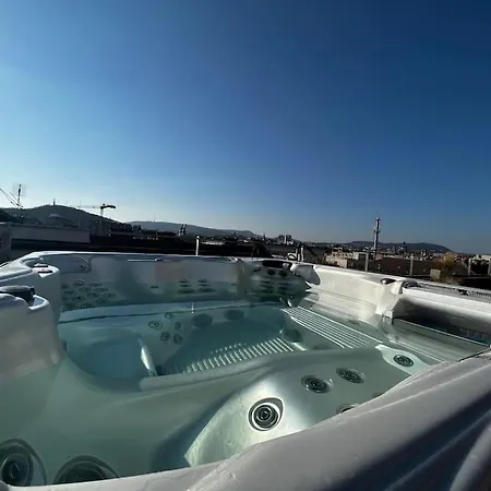 Daire Spacious With Shared Jacuzzi Private Terrace Mk2