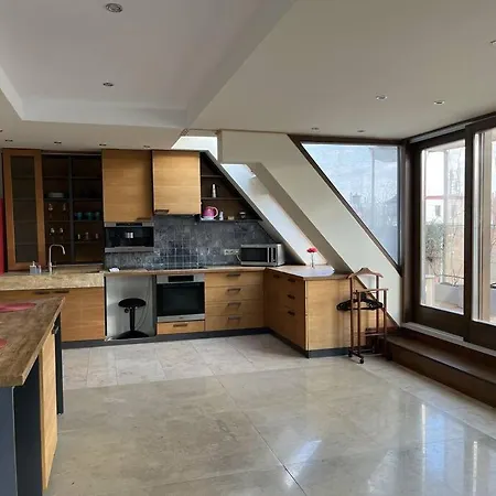 דירה Spacious With Shared Jacuzzi Private Terrace Mk2 *