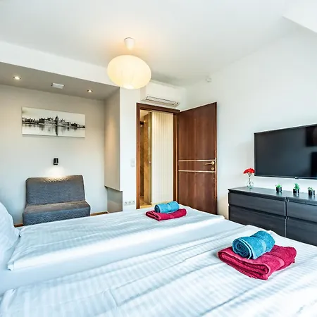 Spacious With Shared Jacuzzi Private Terrace Mk2