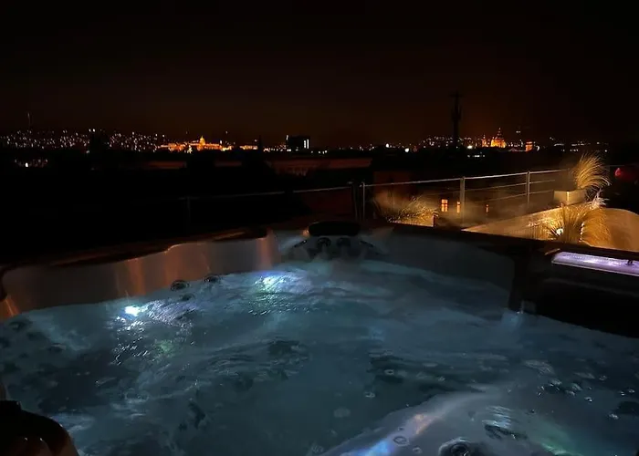 Spacious With Shared Jacuzzi Private Terrace Mk2 * Будапешт