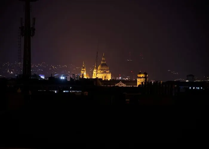 Spacious With Shared Jacuzzi Private Terrace Mk2 Апартаменты