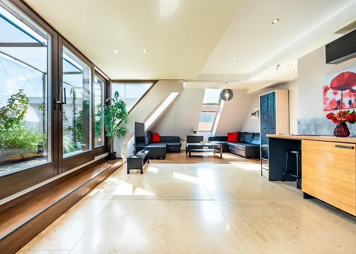 Апартаменты Spacious With Shared Jacuzzi Private Terrace Mk2