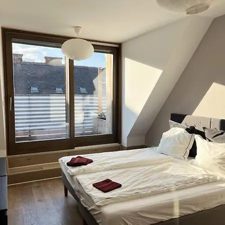 Spacious With Shared Jacuzzi Private Terrace Mk2 Apartment