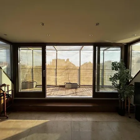 Apartment Spacious With Shared Jacuzzi Private Terrace Mk2 Budapest